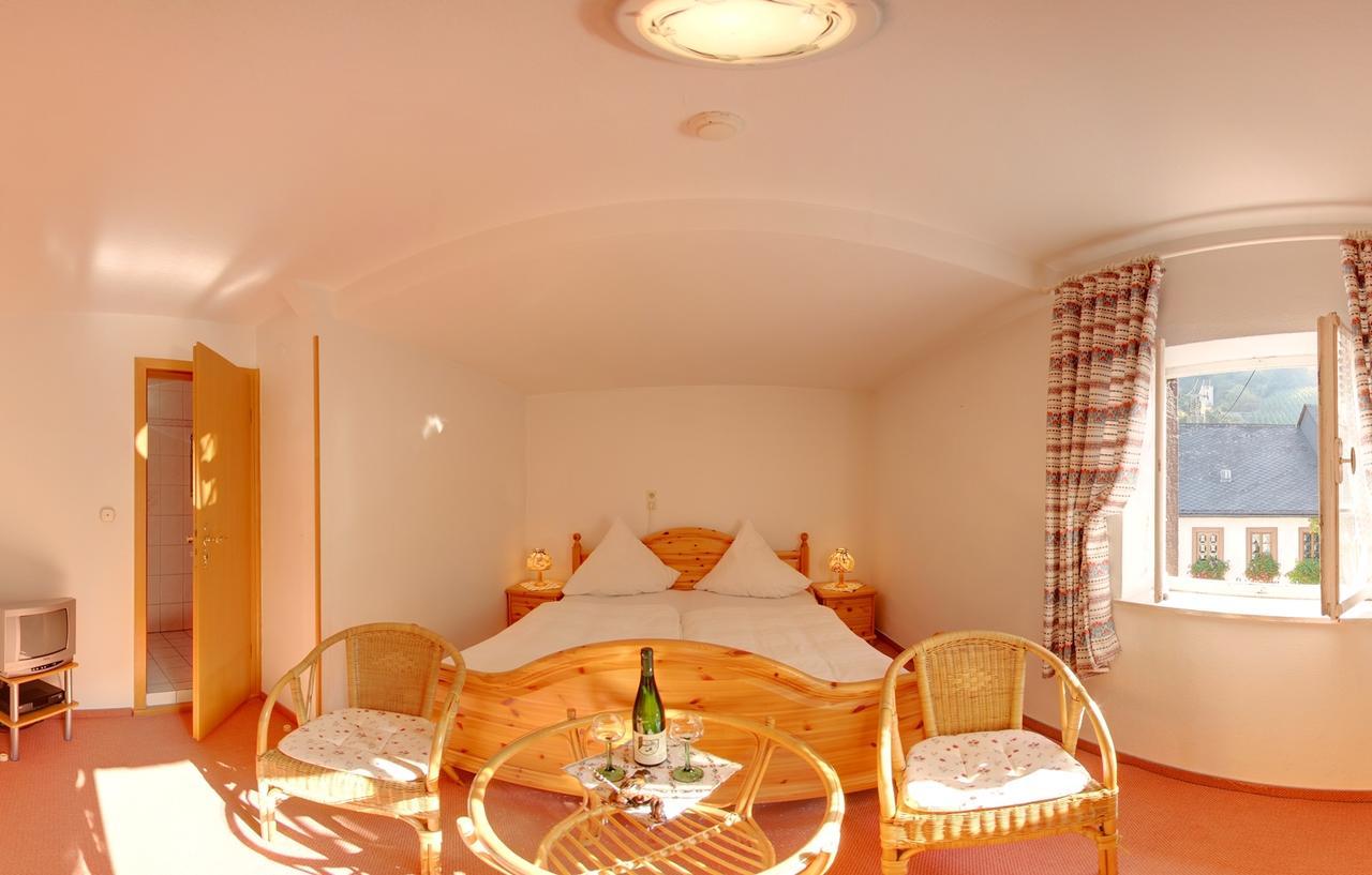 Hotel Weingut Schuetzen Senheim Dış mekan fotoğraf